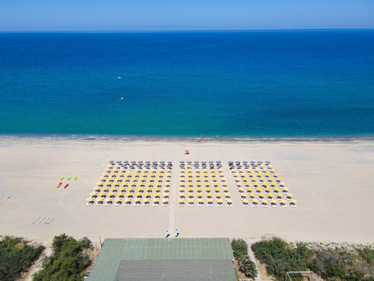 Отель Futura Club La Praya Пиццо Экстерьер фото